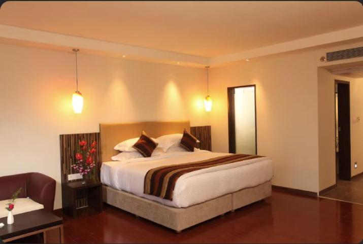 The Altruist Business Hotel Kharadi Пюн Екстериор снимка